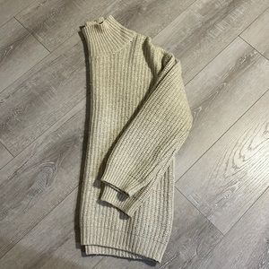 Beige “GOLD by TNA” sweater